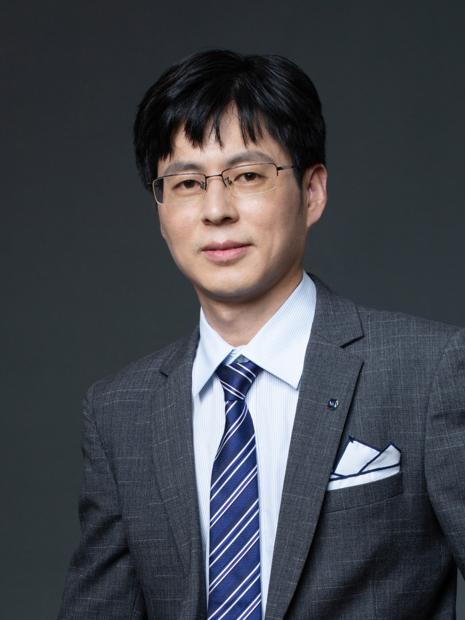 储诚进